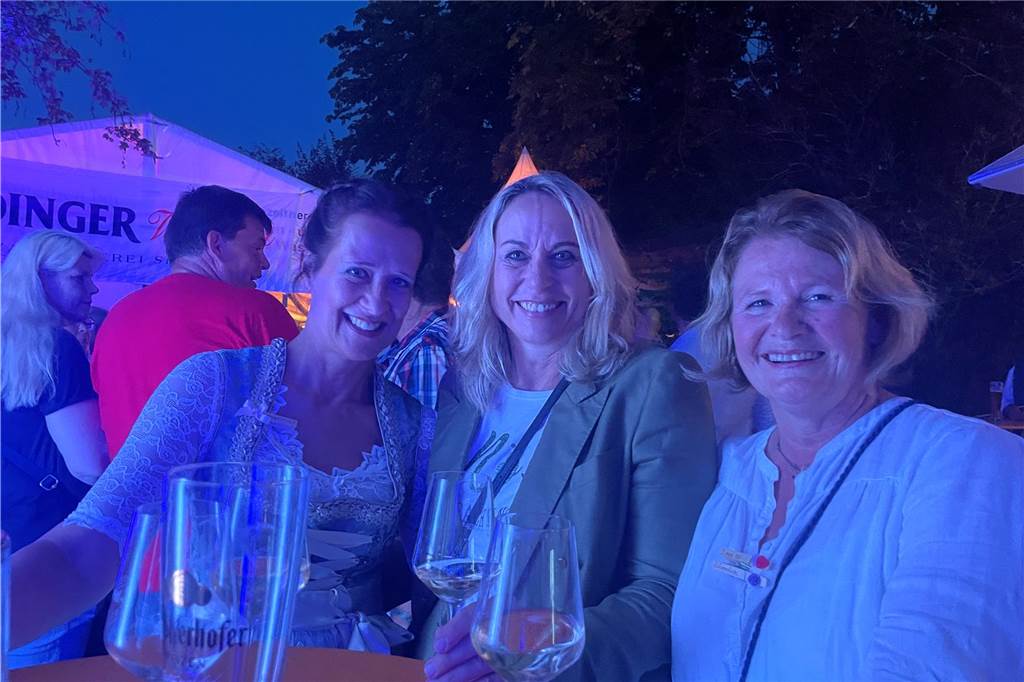 Voller Klostergarten beim Oktoberfest in Werne Oktoberfest in Werne