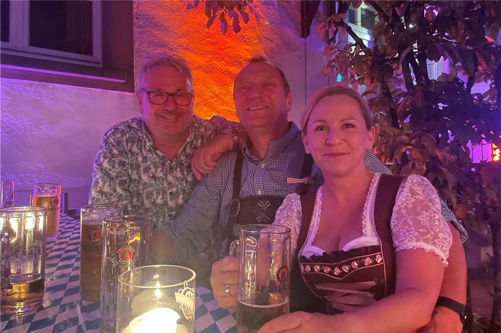 Voller Klostergarten beim Oktoberfest in Werne Oktoberfest in Werne