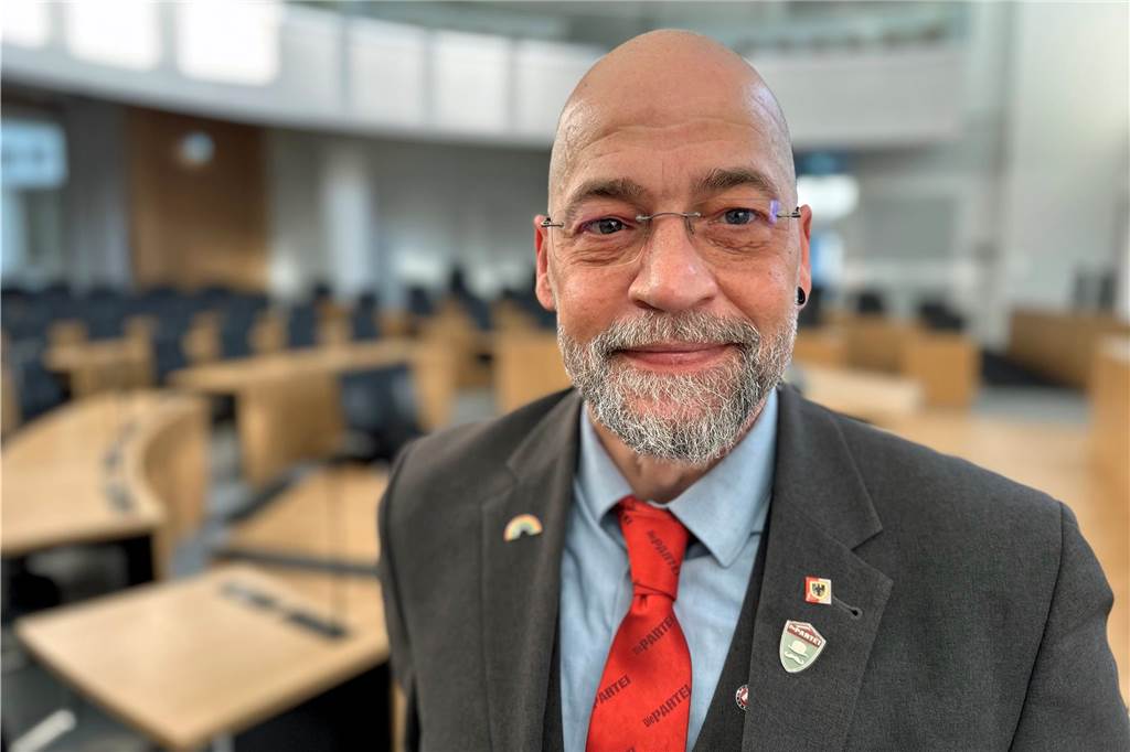Aufsichtsratsposten zahlen sich aus für Dortmunds Ratsvertreter Olaf Schlösser ist Fraktionsvorsitzender von „Die PARTEI“ im Dortmunder Rat.