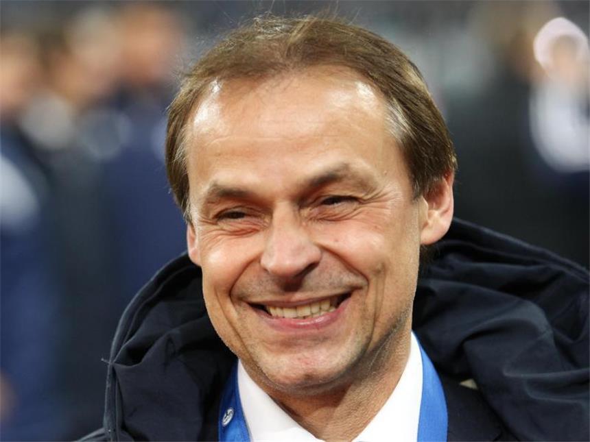 Eurofighter Olaf Thon hat noch Hoffnung Olaf Thon glaubt weiter an den FC Schalke 04.