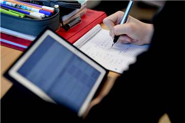 Olfen will sich auf den Weg machen und Grund- sowie Gesamtschule auf Tablets umstellen. Allerdings steht die Entscheidung der Politik noch aus.