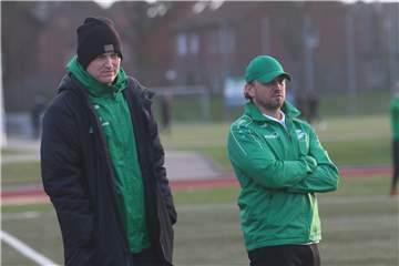 Olfens Coach Patrick Linnemann (r.) und dessen Co-Trainer beim SuS, Christian Brüse, erhalten Verstärkung.