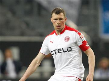 Oliver Fink hat sich gegen Eintracht Braunschweig eine Gehirnerschütterung zugezogen. Foto: Roland Weihrauch