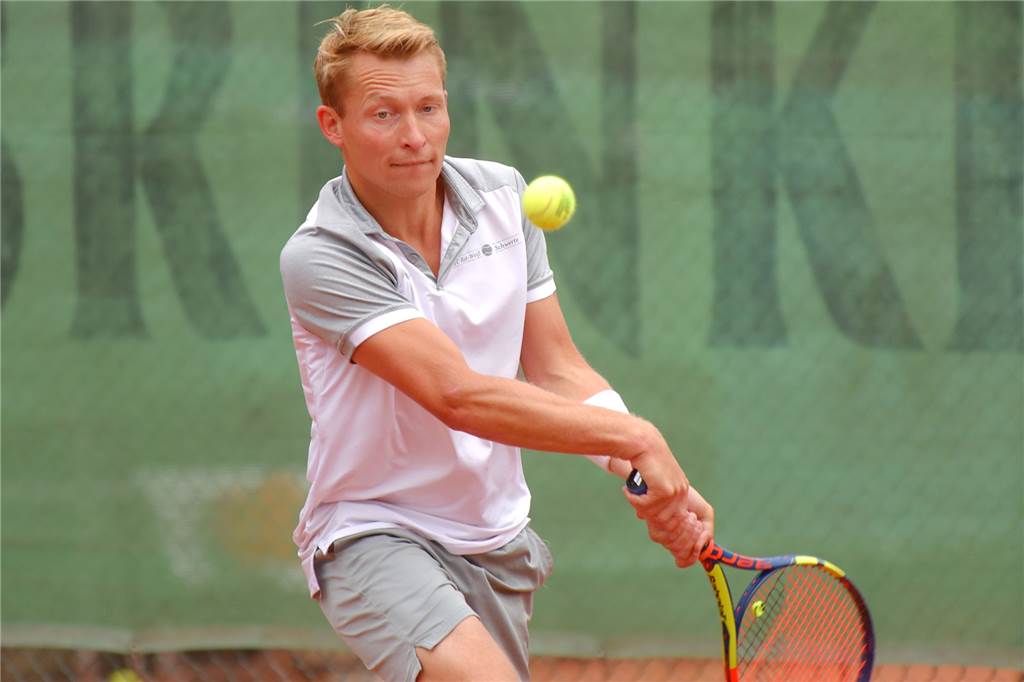 Oliver Manz, Tennisspieler des TC Rot-Weiß Schwerte.