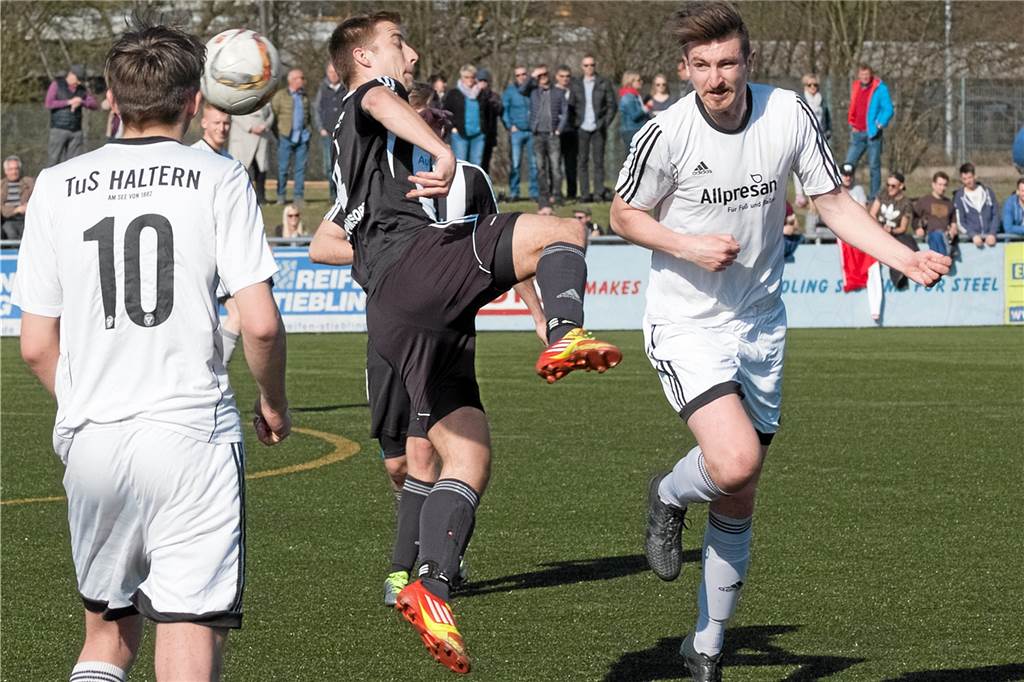 „So frustrierend es auch war, es hat Spaß gemacht“ Oliver Quinkenstein hatte schon im Sommer beim TuS Haltern am See wieder mittrainiert, konnte aber erst jetzt für das Bezirksliga-Team auflaufen.
