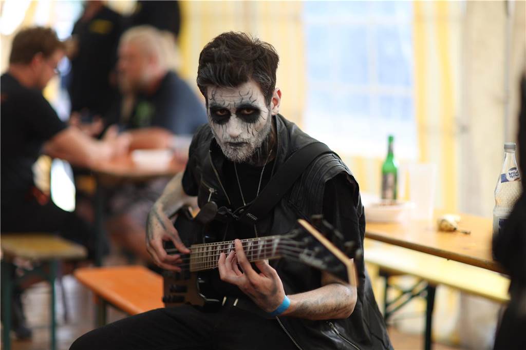 Ordentlich gerockt wurde auf der Alternative Stage am zweiten Tag des Brunnenfests. 