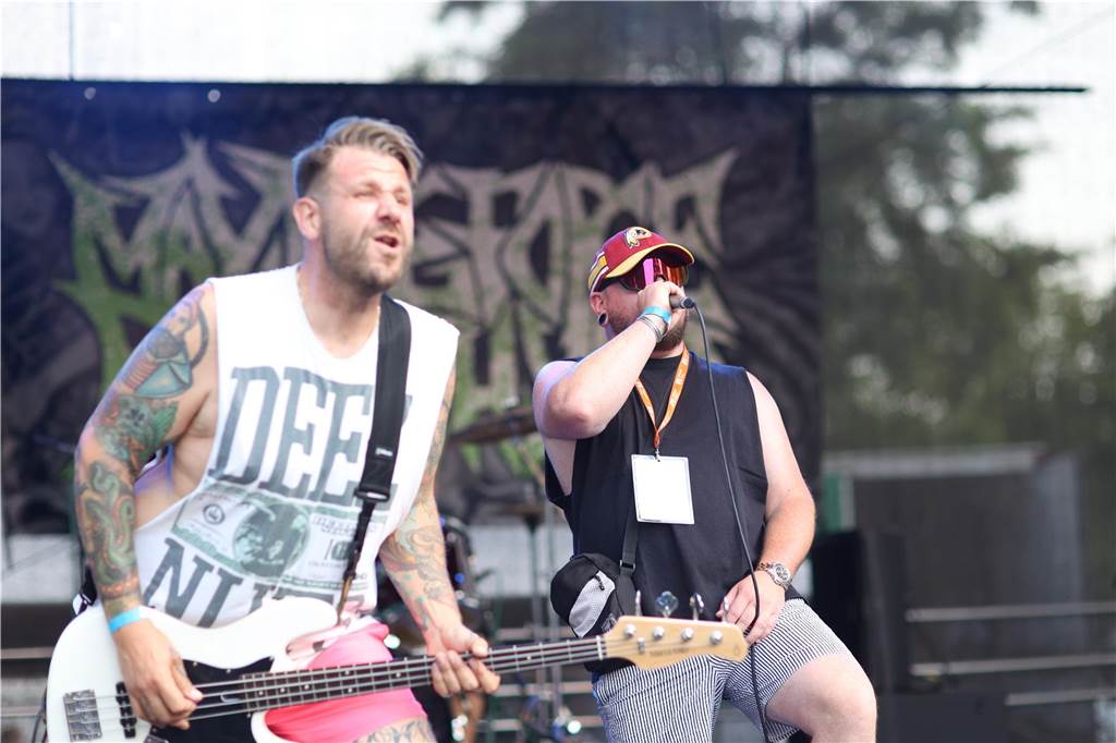 Ordentlich gerockt wurde auf der Alternative Stage am zweiten Tag des Brunnenfests. 