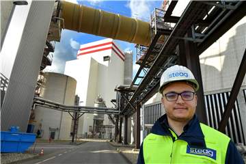 Osman Tan aus der Bretagne arbeitet zurzeit im Steag-Team auf dem Trianel-Kraftwerk an der Frydag-Straße in Lünen.