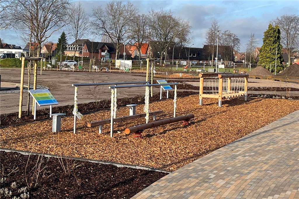 Bürgerpark in Raesfeld: Wann das Projekt fertig sein soll Outdoor-Fitnessgeräte sind Teil des Bürgerparks.