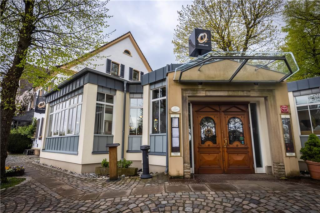 Günther Overkamp plant ein neues Hotel nach Südtiroler Vorbild Das Hotel-Restaurant Overkamp in Dortmund-Höchsten Am Ellberg 1