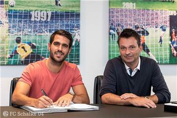 Pablo Insua kommt aus Spanien nach Gelsenkirchen. Er spielte insgesamt neun Mal für die spanische U19- und U20-Auswahl.