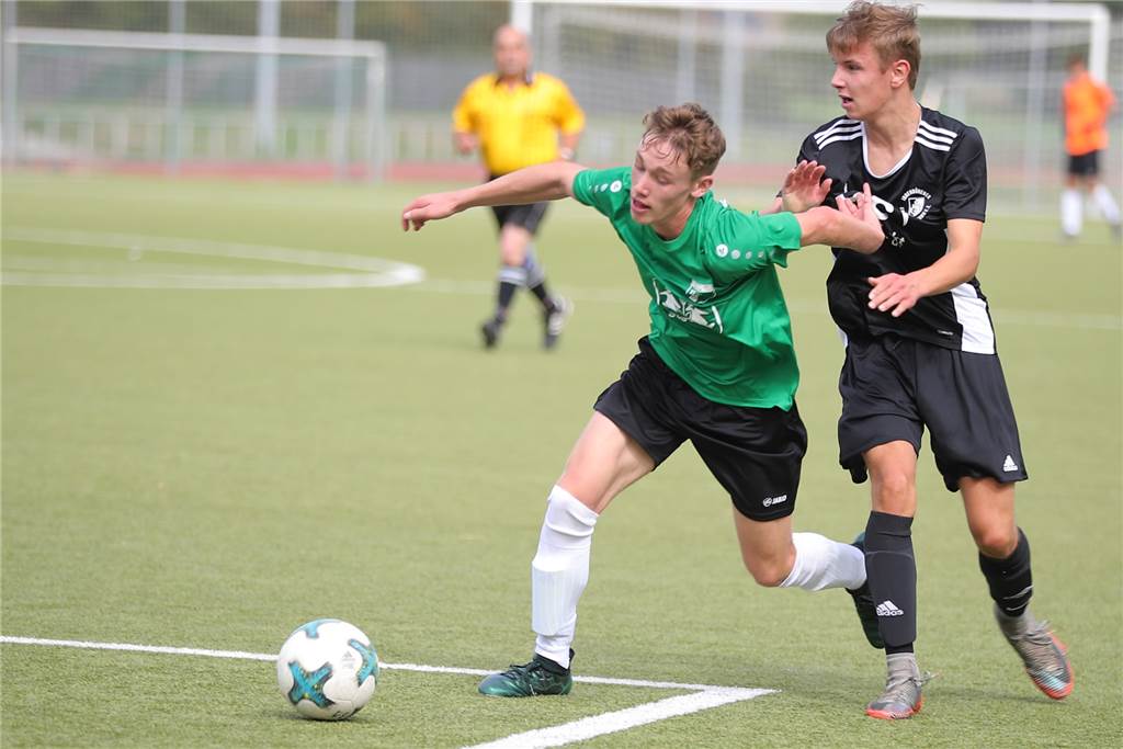 Youngster beim SuS Olfen dreht auf: „Anspruch ist ganz klar ein Stammplatz“ Pablo Tenkhoff Otero (l.) spielte bereits in seiner Jugend beim SuS Olfen.