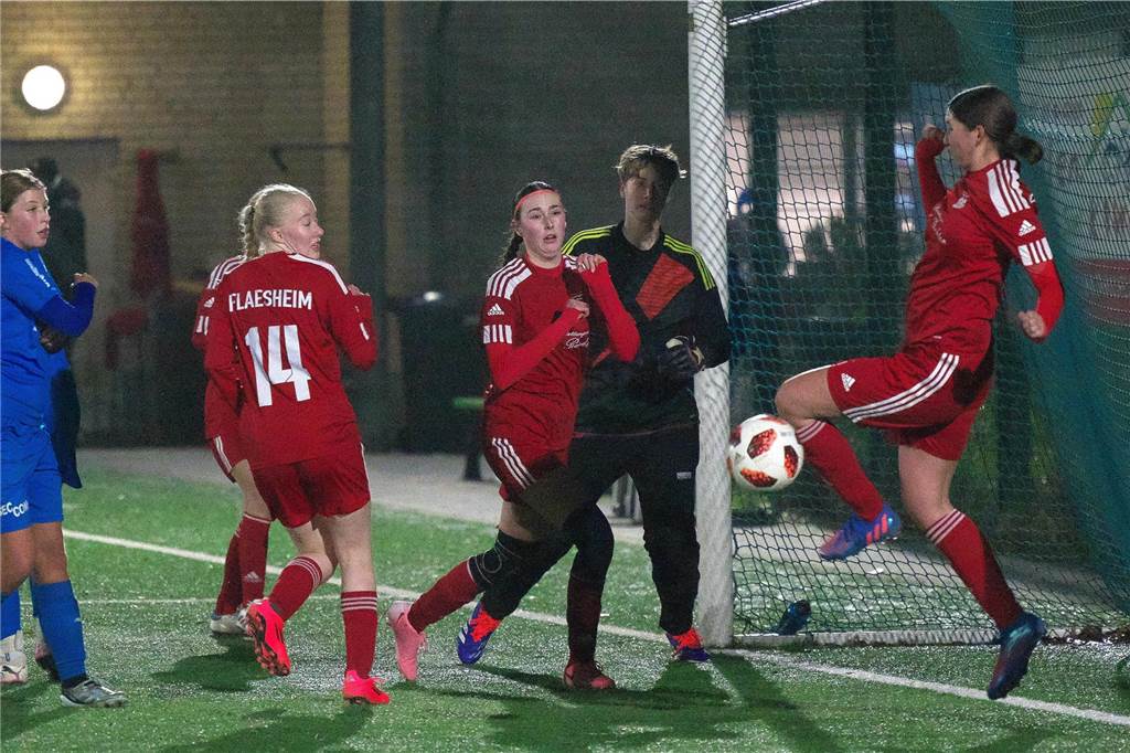 Die B-Juniorinnen Concordia Flaesheims boten dem favorisierten 1. FFC Recklinghausen über 80 Minuten die Stirn, mussten sich aber im Elfmeterschießen geschlagen geben.