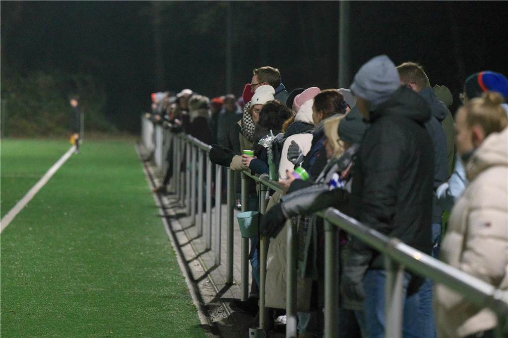 Die B-Juniorinnen Concordia Flaesheims boten dem favorisierten 1. FFC Recklinghausen über 80 Minuten die Stirn, mussten sich aber im Elfmeterschießen geschlagen geben.