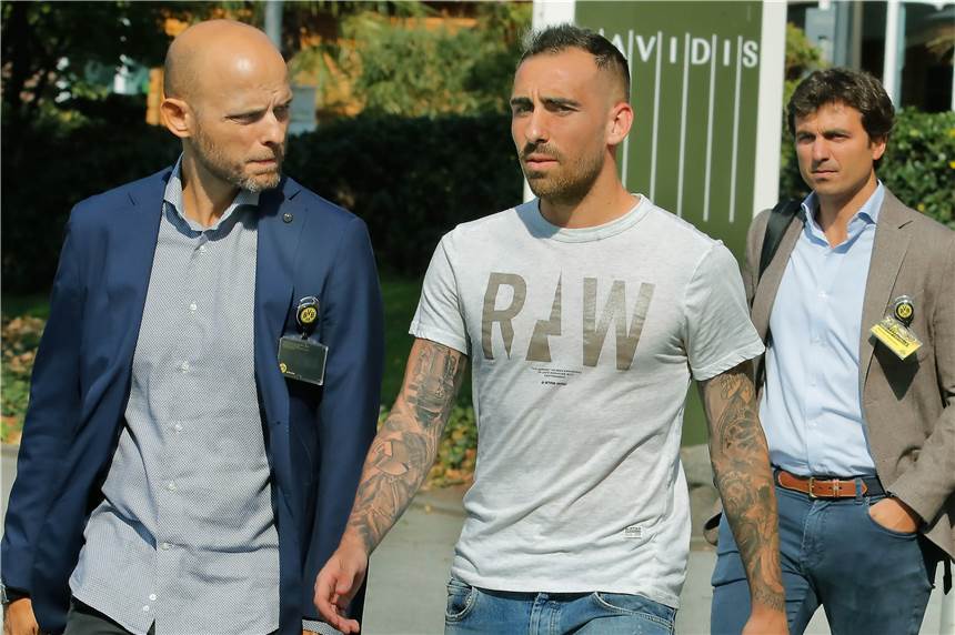 BVB-Podcast: Was der BVB vom neuen Stürmer Paco Alcacer erwarten kann Paco Alcacer (M.) soll in der BVB-Offensive für mehr Variationsmöglichkeiten sorgen.