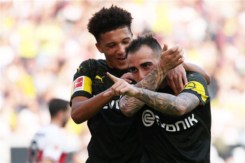 Alcacer gibt Entwarnung - BVB-Startrekord für Favre Paco Alcacer (r.) wurde zur Halbzeit mit muskulären Beschwerden ausgewechselt. Nach dem Spiel zeigte sich der Spanier aber optimistisch.
