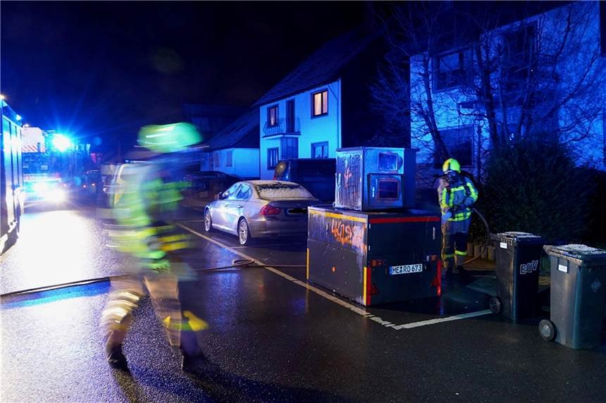 Brandanschlag auf mobilen Panzerblitzer „Gunther“ in Castrop-Rauxel Panzerblitzer Gunther wurde bei einem Brand beschädigt.