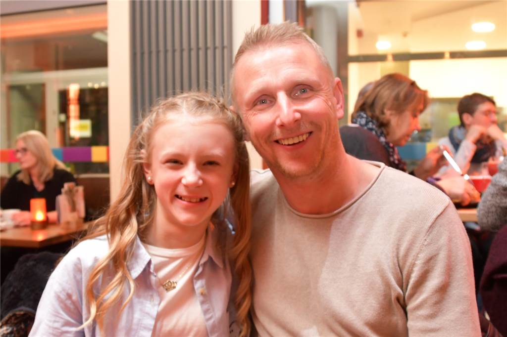 Wickeder Zweikämpfer (41) und die Karnevalsprinzessin (11): Eine Familiengeschichte, die bewegt Papa Christian und Tochter Mailin sind unzertrennlich.
