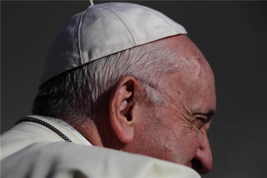 Papst in Vertuschungsaffäre: Gegnern mit Schweigen antworten Papst Franziskus: „Die Wahrheit ist sanftmütig, die Wahrheit wirkt im Schweigen.“ Foto: Evandro Inetti/ZUMA Wire
