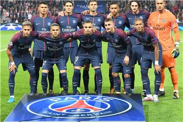 Paris St. Germain hat allein in die Verpflichtung von Neymar (vorn links) und Kylian Mbappe (vorn rechts) 402 Millionen investiert. oto: Peter Kneffel Foto: Peter Kneffel