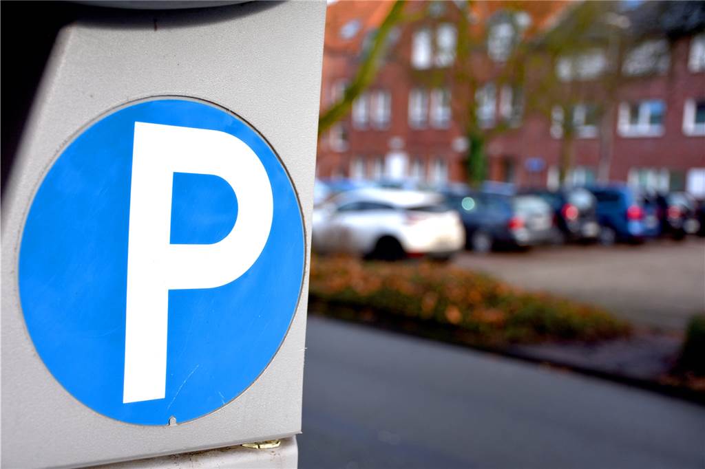 Wallstraße ohne Parkplätze? Umgestaltung sorgt für viele Sorgenfalten Parkplätze sind der große Knackpunkt in der Planung einer neuen Wallstraße. Sowohl die Einzelhändler als auch die Politiker tun sich schwer damit, die Parkplätze abzuschaffen.