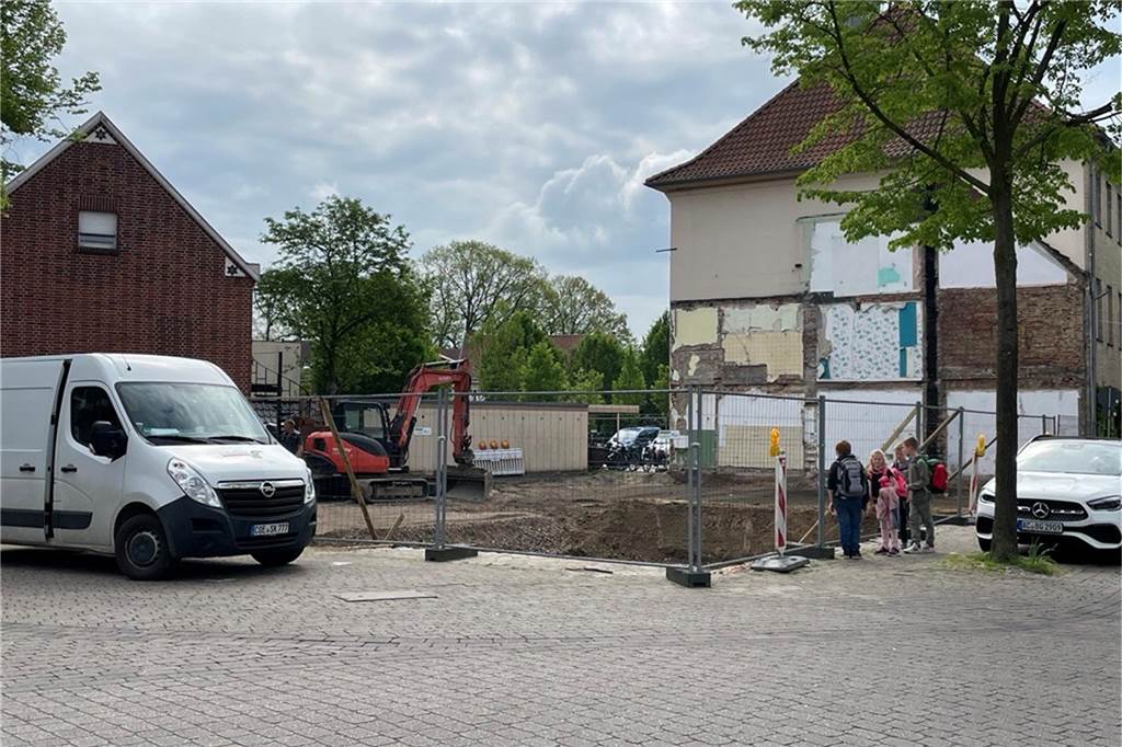 Bau für Millionen-Projekt Rathaus-Erweiterung hat begonnen Baustelle an der Kirchstraße: Hier entsteht der Erweiterungsbau für das Rathaus.
