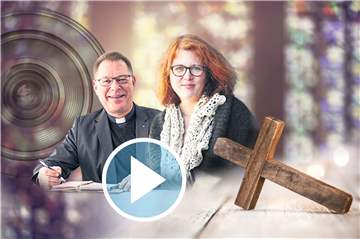 Pastor Michael Ortwald und Pfarrerin Kerstin Schiffner aus Dortmund bringen den Video-Gottesdienst in Ihr Wohnzimmer.