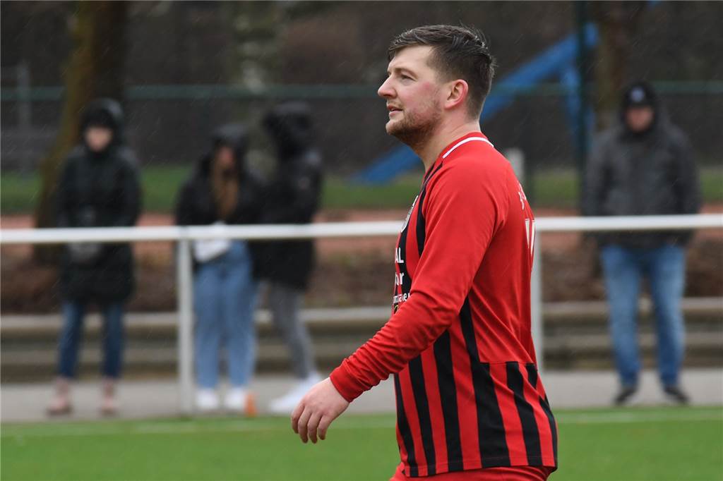 Ein Ex-Zweitliga-Profi und stadtinterne Transfercoups: Die große Wechselübersicht für Lünen Patrick Botta war bis zum Sommer Spielertrainer beim BV Brambauer II. Ab sofort läuft Botta allerdings nur noch als Spieler auf – für den BV Lünen.