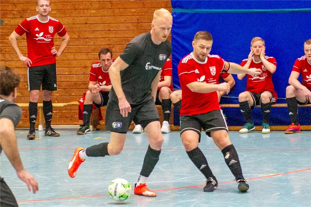 Patrick Brinkert (l.) bewies wieder einmal, dass er vor allem in der Halle unberechenbar ist.
