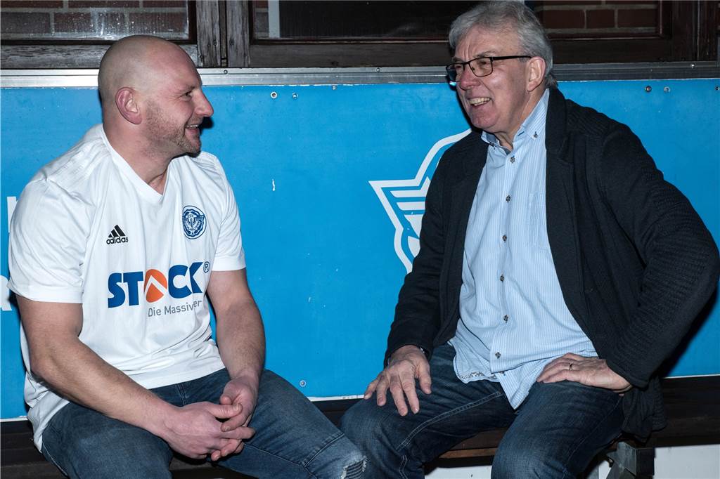 Trainerjob ab Sommer: Fairplay-Torwart übernimmt mit seinem Vater beim ETuS Haltern Patrick Franke (l.) und Ulrich Klebolte kennen sich bestens.