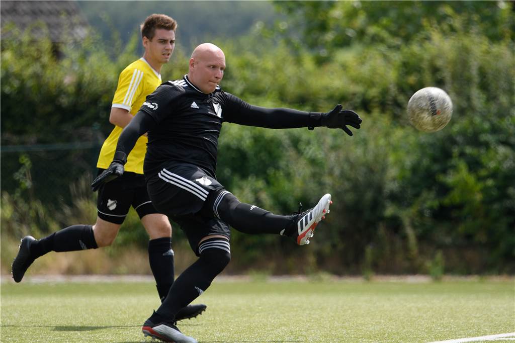 Je länger die Corona-Pause, desto wahrscheinlicher wird Westfalia Vinnums Klassenerhalt Patrick Roser befürwortet eine Annullierung der Saison.
