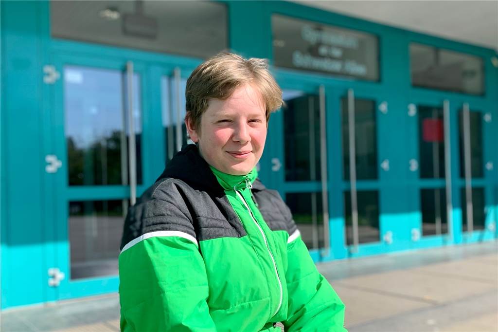 Witzige Kunst-Challenge: Dortmunder Schüler stellen berühmte Gemälde nach Paul Baumann, Schüler am Gymnasium an der Schweizer Allee, wenn er mal keine berühmten Gemälde nachstellt.