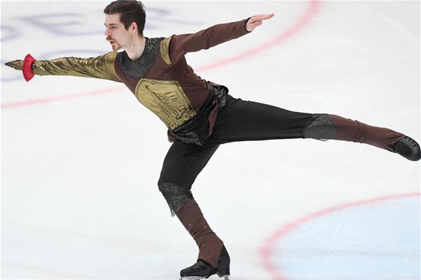 Eiskunstläufer Fentz erstmals deutscher Meister Paul Fentz bei seiner Kür. Foto: Fabian Sommer