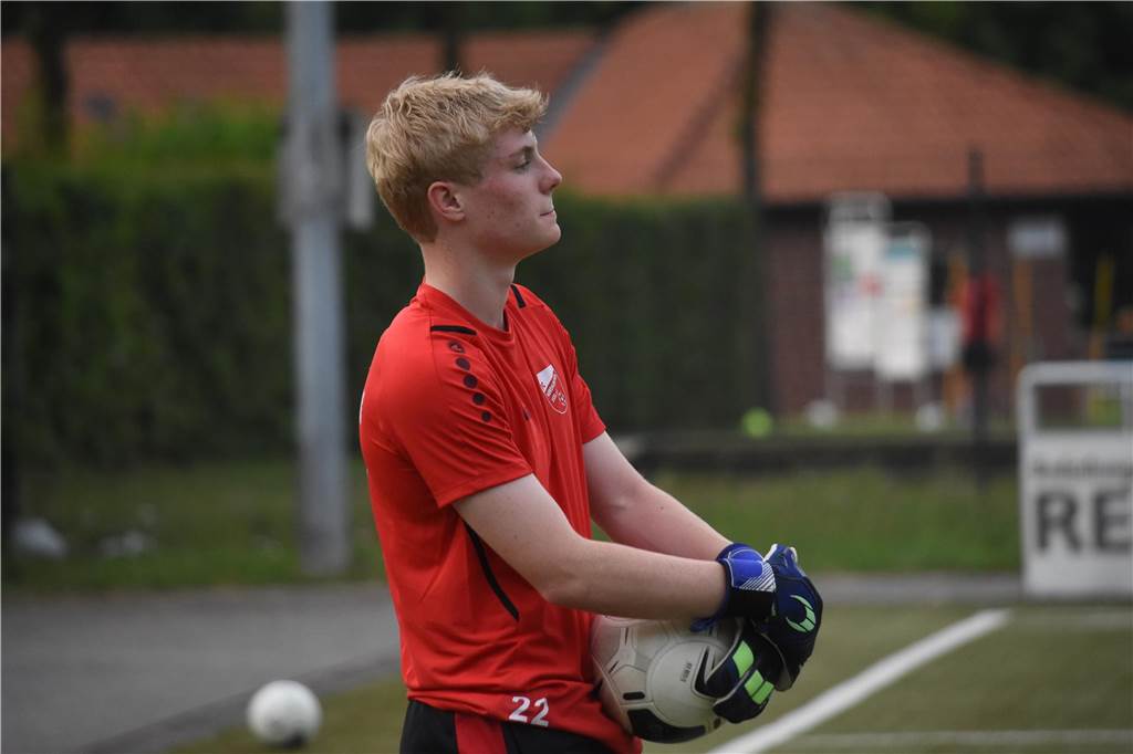 Paul Lemberg verstärkt das Torwartteam.