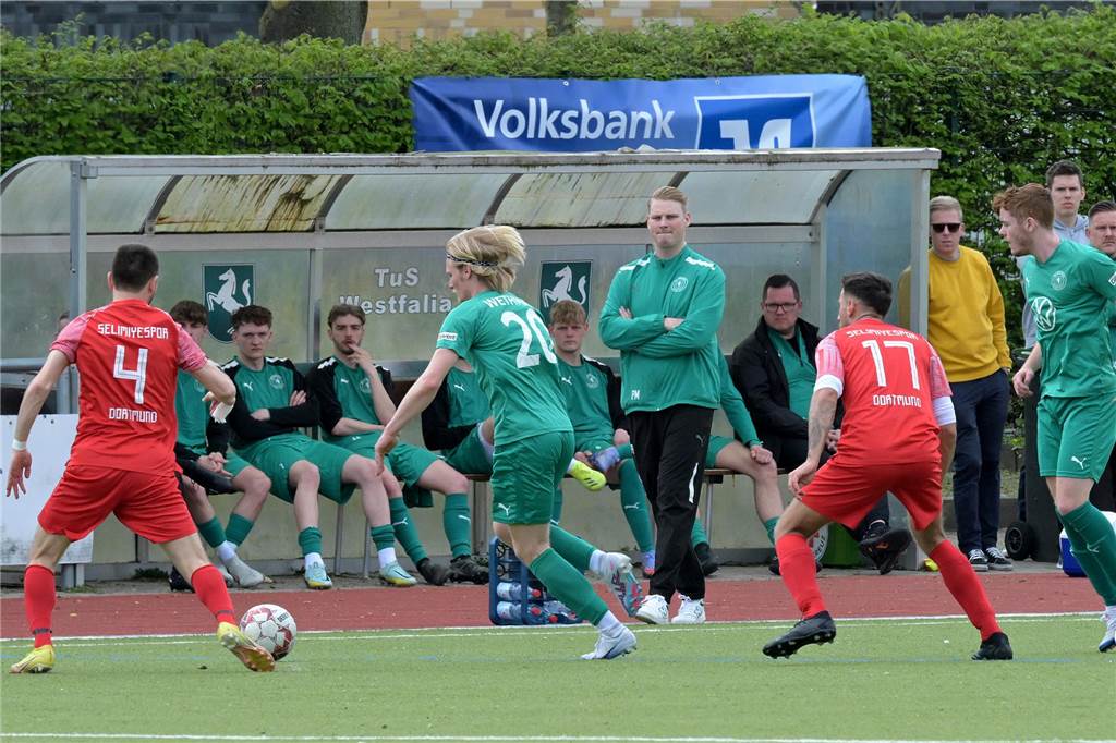 Westfalia Wethmar steckt mitten in den Planungen Paul Mantei blickt auf das Spielgeschehen.