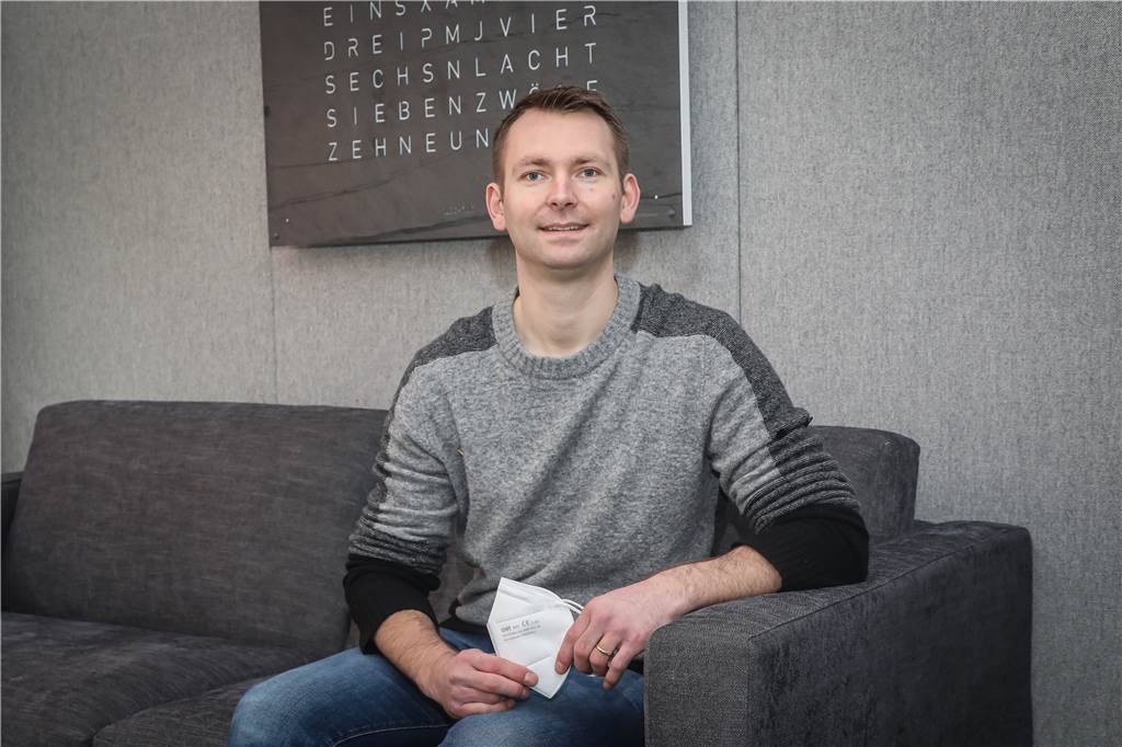 Geschäfte in der City bald montags zu? „Der Markt wird es zeigen“ Paul Spielhoff führt das Möbelgeschäft Wim Gelhard in Dortmund und sieht eine Montagsschließung sehr kritisch. „Das Internet hat immer geöffnet“, sagt er.