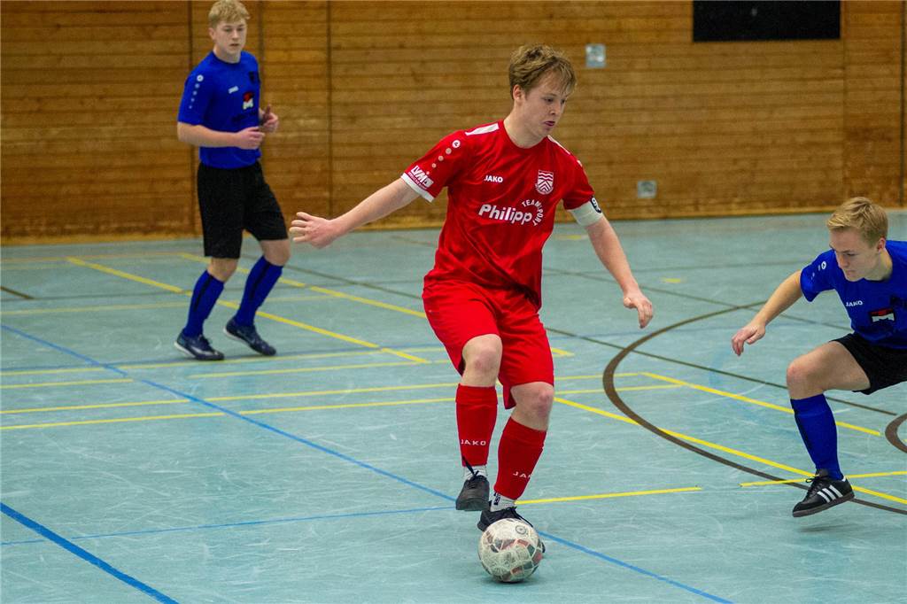 „Der absolute Lichtblick“: Flaesheimer Debütanten im Derby - Brüder erstmals gemeinsam im Kader Paul Stockhofe von Concordia Flaesheim, hier bei der Hallenfußball-Stadtmeisterschaft der A-Junioren vor einigen Wochen, feierte gegen den SV Lippramsdorf sein Debüt im Seniorenfußball.