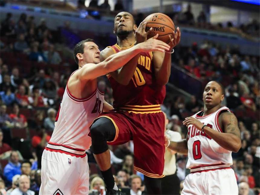 Zipser bei Chicago-Bulls-Sieg erstmals in Startformation Paul Zipser stand im Vorbereitungsspiel bei den Milwaukee Bucks in der Startformation. Foto: Tannen Maury