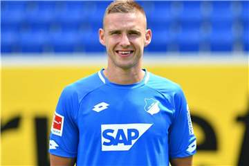 Pavel Kaderabek und die TSG 1899 Hoffenheim haben ihr Arbeitsverhältnis langfristig verlängert. Foto: Uwe Anspach