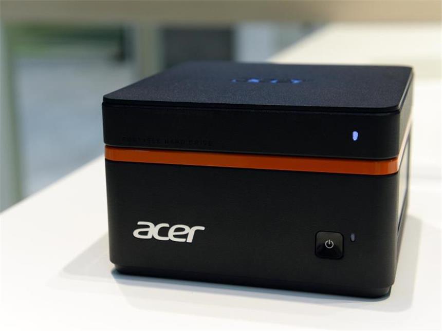 Modul-Rechner bis Gaming-Tablet: IFA-Neuheiten von Acer PC-Bauklötze für Erwachsene: Acer bringt mit dem Revo Build einen Mini-Rechner zum Zusammenstecken. Foto: Andrea Warnecke