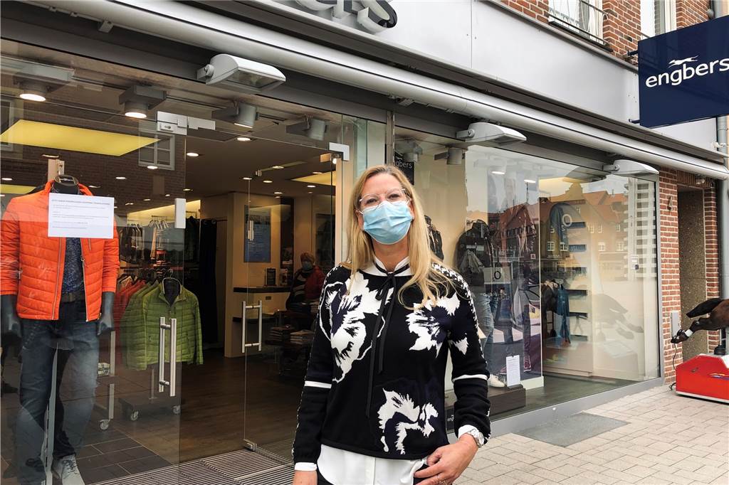 Erster Tag mit „Click & Meet“: So lief das Shopping in Ahaus Peggy Wachter spürt vor allem die Verunsicherung bei den Ahausern. So richtig weiß keiner über die neuen Lockerungen Bescheid.