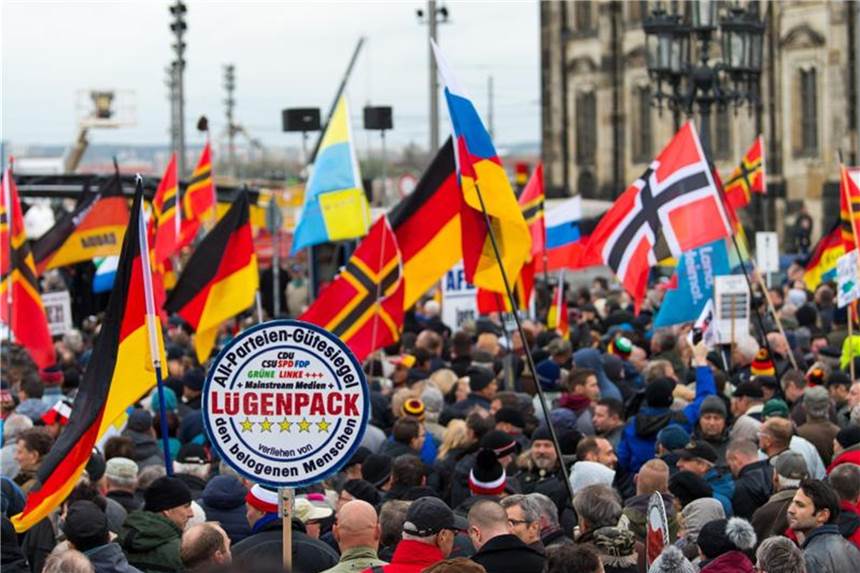 Pegida-Demonstration in Dresden. Foto: Monika Skolimowska/Archiv