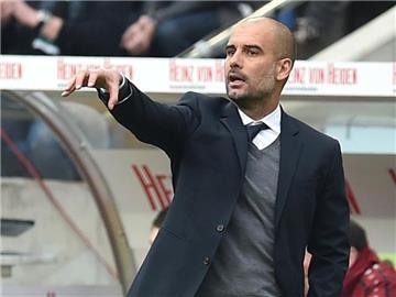 Pep Guardiola ist an der Außenlinie selten ruhig. Foto: Carmen Jaspersen