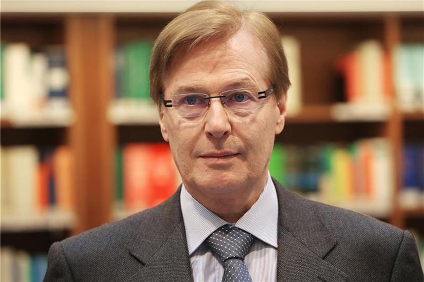 Minister: Bluttat steht nicht für zunehmende Jugendgewalt Peter Biesenbach (CDU) ist zu sehen. Foto: Oliver Berg/Archiv