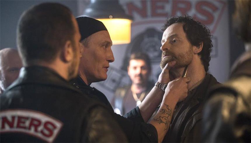 Premiere für Dortmund-Tatort - Sendetermin steht Peter Faber (Jörg Hartmann, r.) ermittelt in "Zahltag" in der Rocker-Szene - und riskiert einiges.
