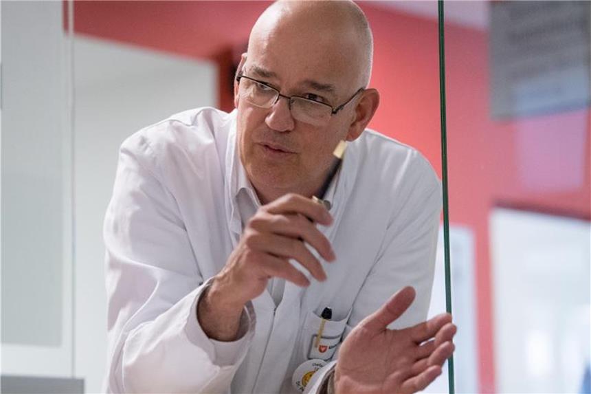 Die Klinik Peter-Friedrich Petersen ist Chefarzt der Notaufnahme im Klinikum in Frankfurt-Höchst. Foto: Fabian Sommer