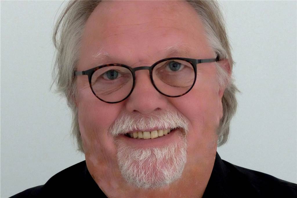 Hilft Hypnose, um das Rauchen aufzugeben? Ein Selbstversuch Peter Hündersen ist Hypnotiseur und hilft Menschen beispielsweise dabei, das Rauchen aufzugeben.