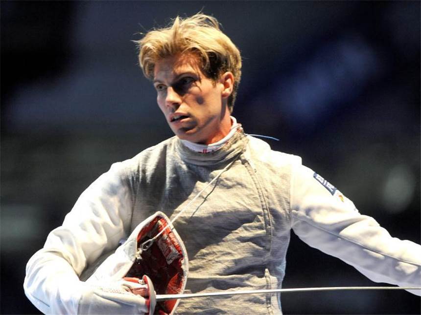 Mäßige Weltcup-Bilanz für deutsche Fechter Peter Joppich unterlag in Paris Race Imboden aus den USA. Foto: Imre Foldi