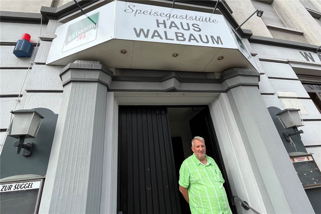 Lüner Gastronom übernimmt Traditionshaus und plant besonderen Rabatt Peter Kakanowski freut sich schon auf die Eröffnung der Speisegaststätte Haus Walbaum in der Bebelstraße in Lünen.