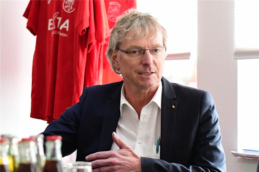 Lüner SV verliert eine komplette Mannschaft an einen Stadtrivalen Peter Marx hat die bevorstehende Abmeldung der vierten Mannschaft bestätigt.